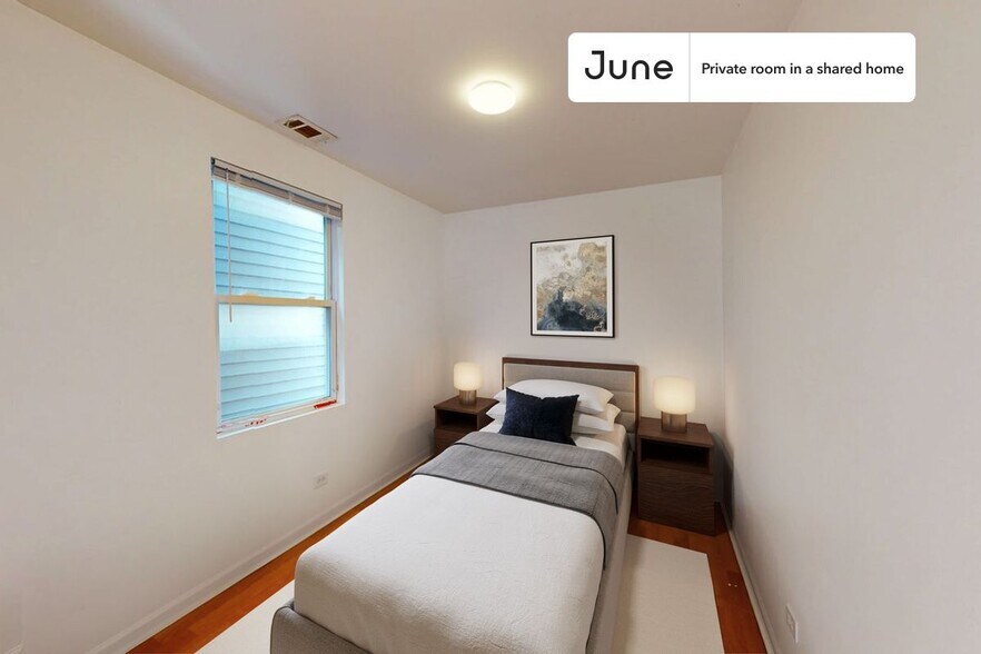 Primary Photo - Room in Shared 3 bed/1 bath home