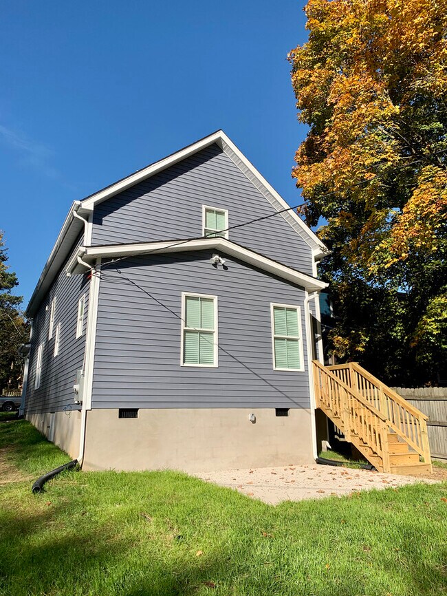 Building Photo - 5214 Campbell Ave