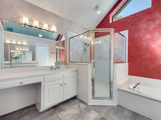 Building Photo - Beautiful west plano home Great neighborho...