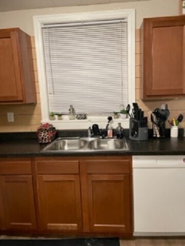 Building Photo - 408 Cleveland St