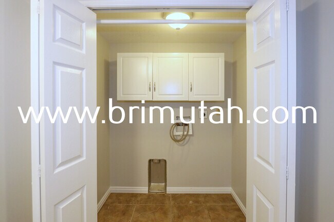 Building Photo - 3799 S 2235 E