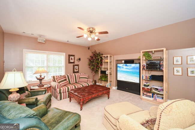 Building Photo - 1640 Lazy River Ln
