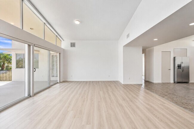 Building Photo - 67645 Long Canyon Ln