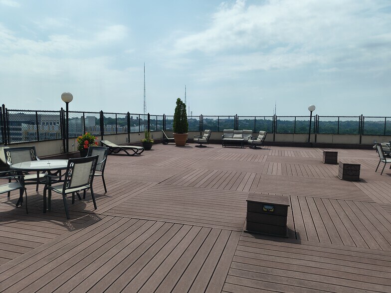 Sun Deck - 5500 Friendship Blvd
