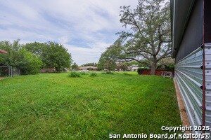 Building Photo - 1002 River Oak Dr