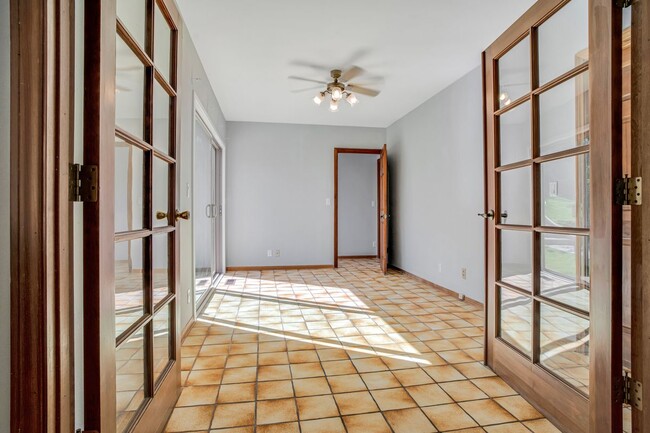 Building Photo - 15470 Longbow Dr