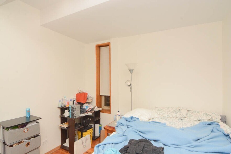 Building Photo - 1307 N Greenview Ave