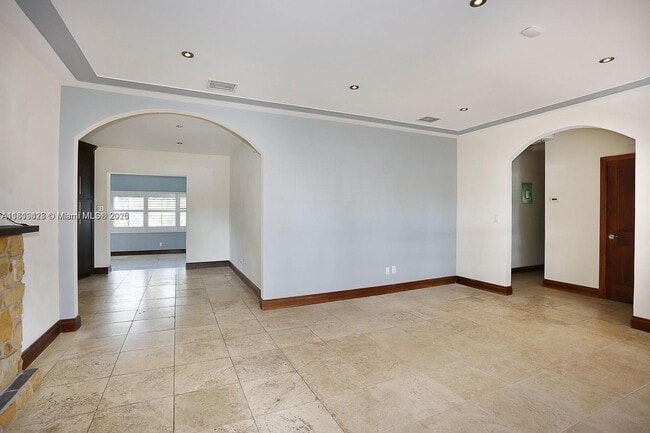 Building Photo - 1545 Baracoa Ave