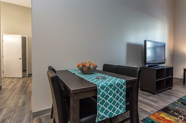 Furnished dining set - Euclid3