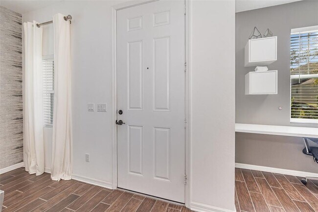 Building Photo - 14437 Brushwood Way