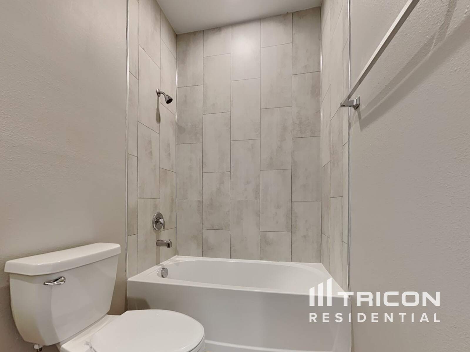 Building Photo - 6092 Dolostone Dr