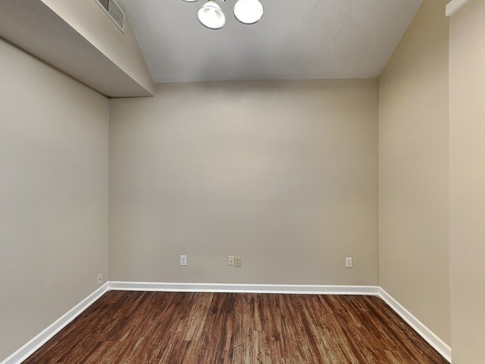 Building Photo - 1621 Isleworth Cir