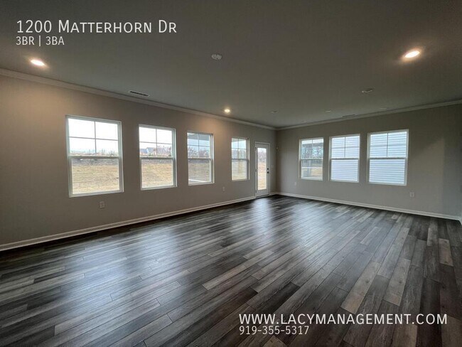 Building Photo - 1200 Matterhorn Dr