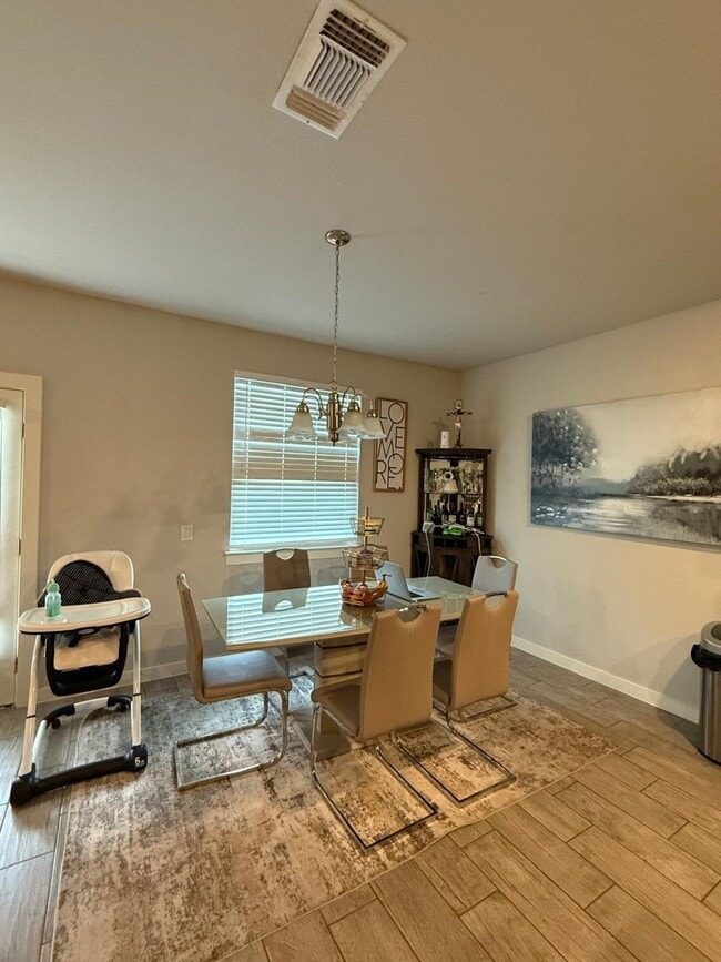 Building Photo - 740 Ft Leonard