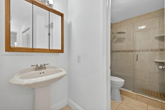 Building Photo - 3501 W 11th Ave