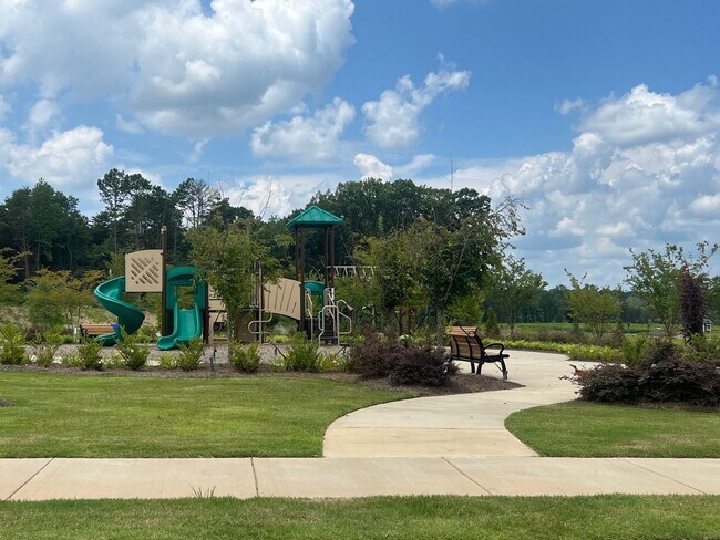 Building Photo - BRAND NEW - 3 Bed/2.5 Bath Home - Conover ...