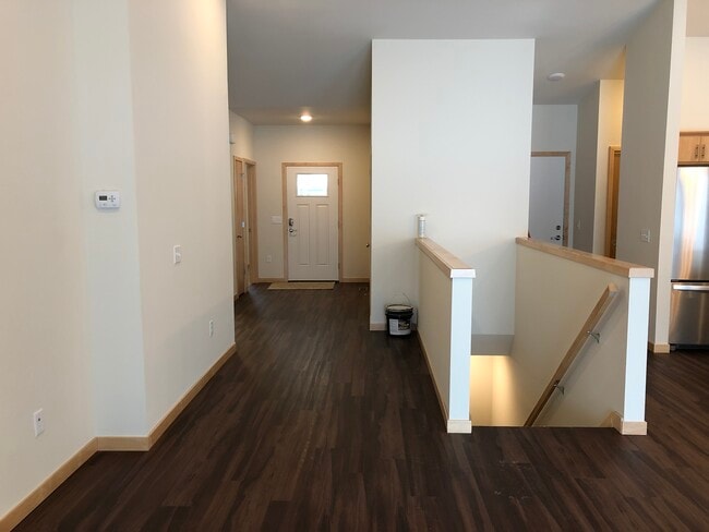 Building Photo - 1902 Tyrol Ter