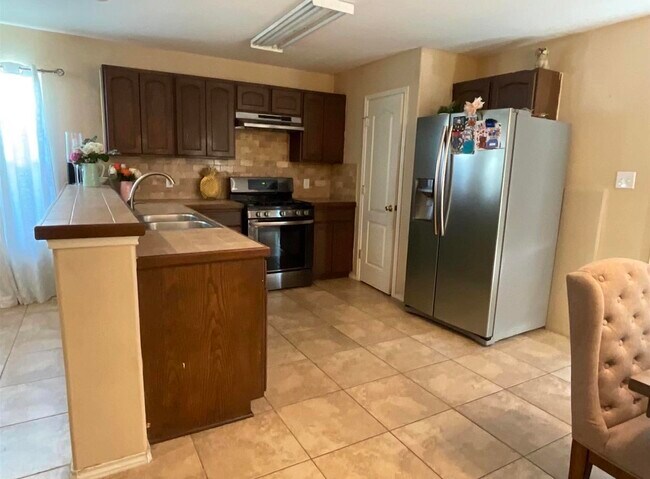 Building Photo - 6104 Monaguillo Dr