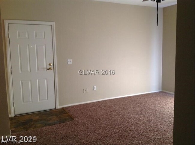 Building Photo - 6955 N Durango Dr