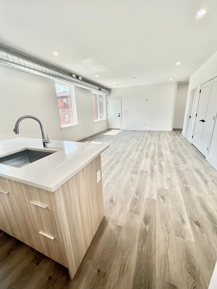 Building Photo - 1843 Hartranft St