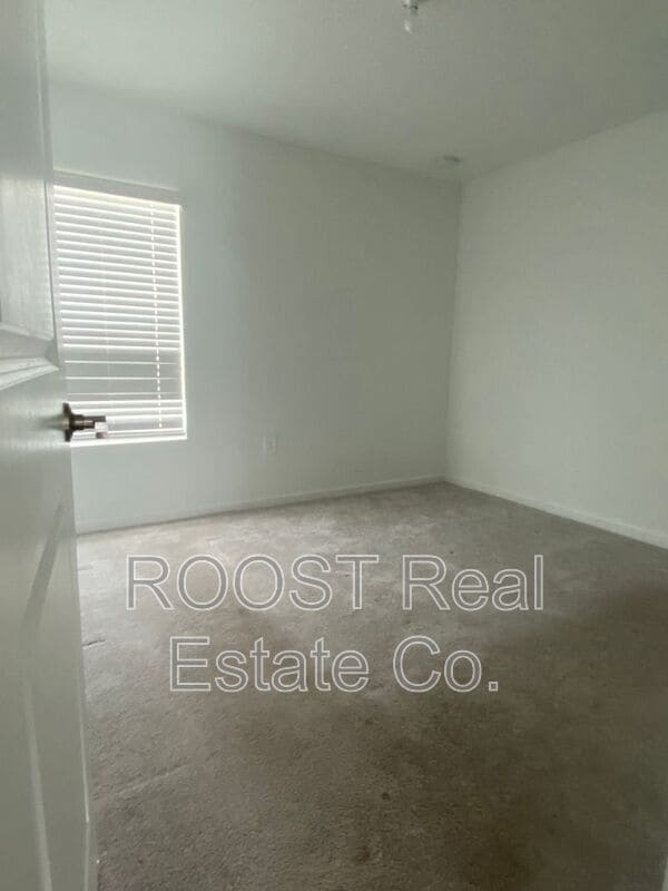 Building Photo - 1668 Colebrook Cir SW