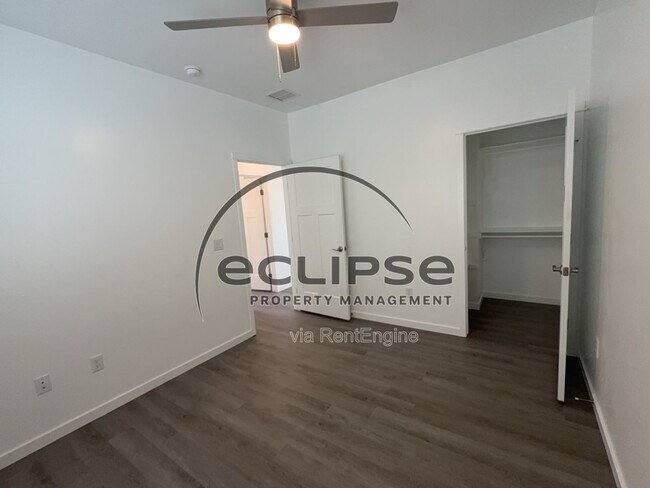 Building Photo - 147 Buena Vista Dr