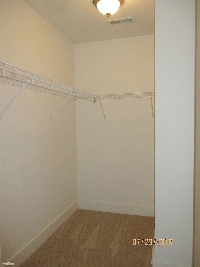 Building Photo - 4 br, 3 bath Condo - 1908 Geddes Ave 1908 ...
