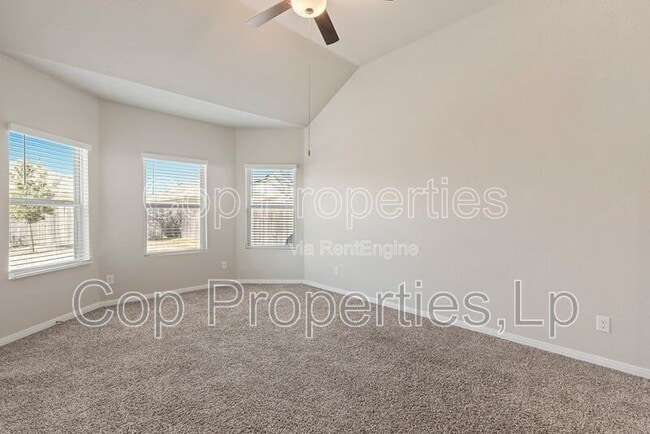 Building Photo - 5103 Topaz Bnd