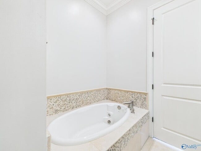 Building Photo - 69 Town Center Dr NW