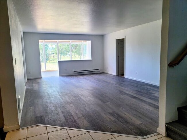 Building Photo - Fresh Air Country Living 4 Bedroom, 2.5 bath