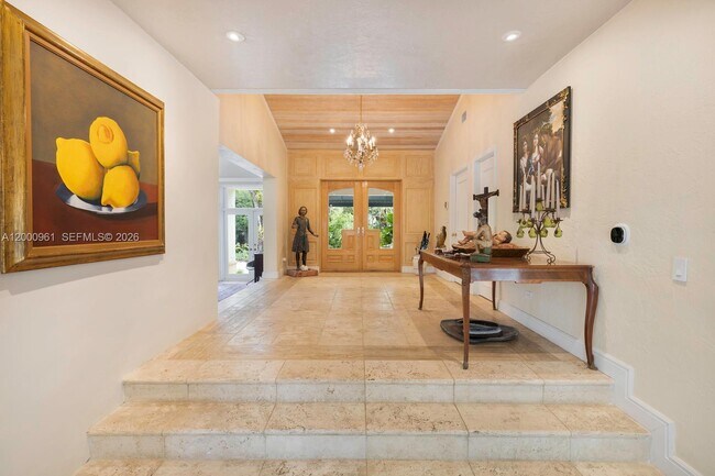 Building Photo - 10100 Lakeside Dr