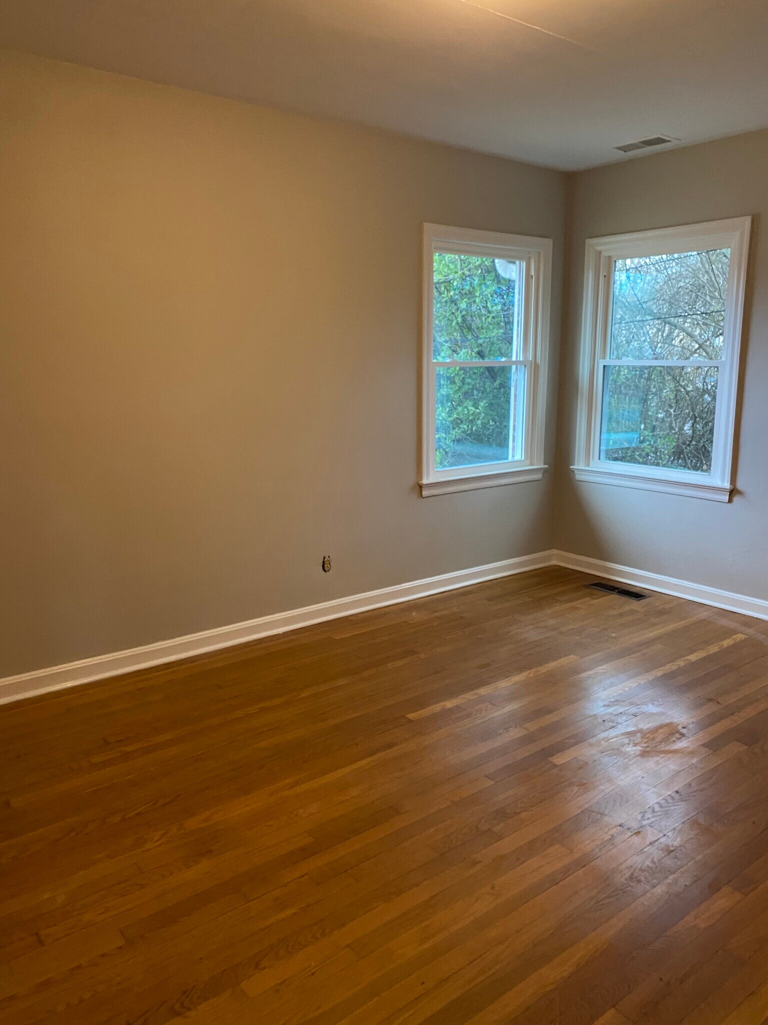 Bedroom - 730 Westwood Ave