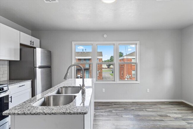 Building Photo - 4610 N Classen Blvd