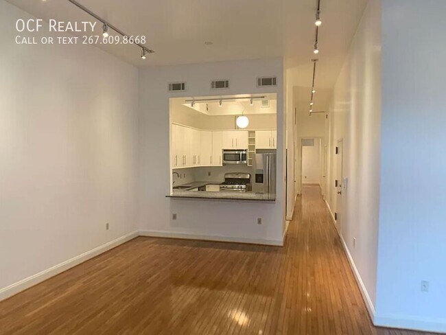 Building Photo - 261 N 3rd St