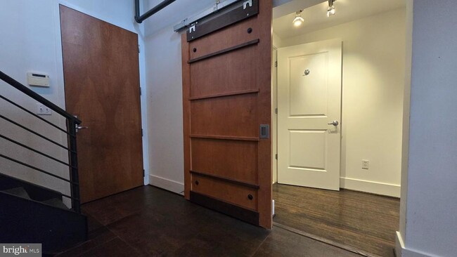 Building Photo - 2328 Champlain St NW