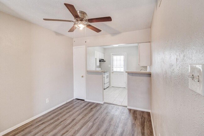 Building Photo - 5742 Marina Dr