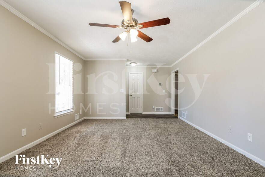 Building Photo - 331 Crescentview Ct