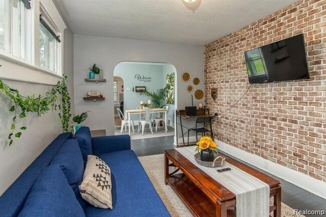 Building Photo - 15608 Wabash St