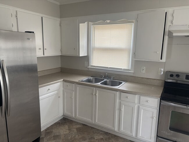 Building Photo - 3048 Marigold Ln