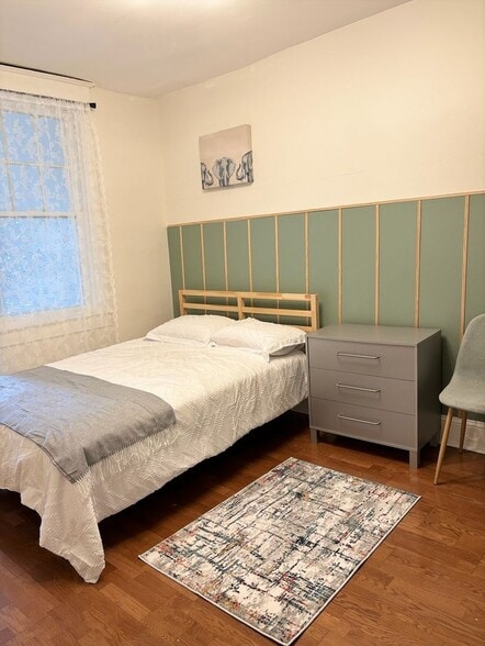 Building Photo - 1403 West Virginia Ave NE