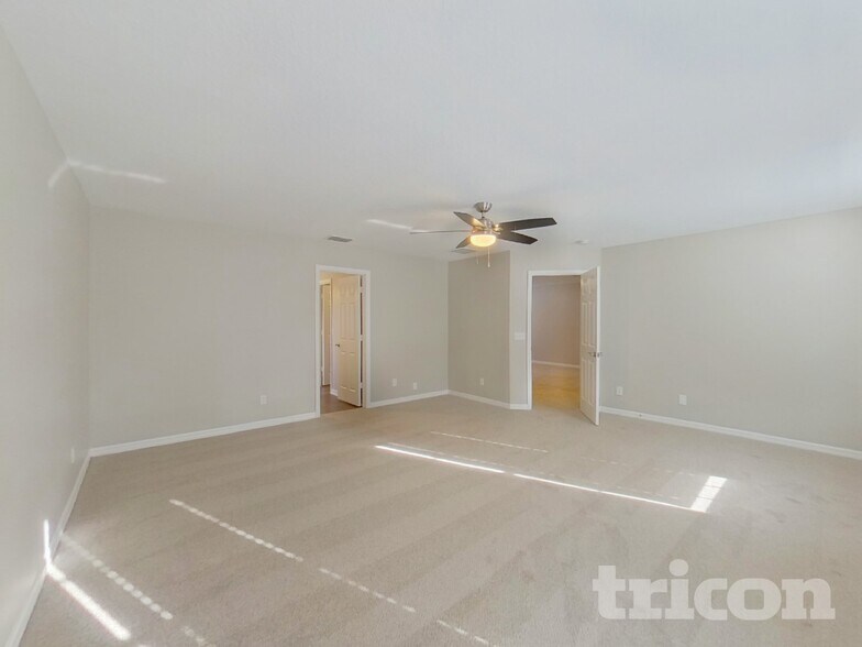 Building Photo - 345 Sky Valley St