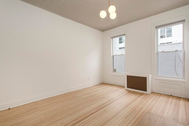 Building Photo - 339 Ogden Ave.