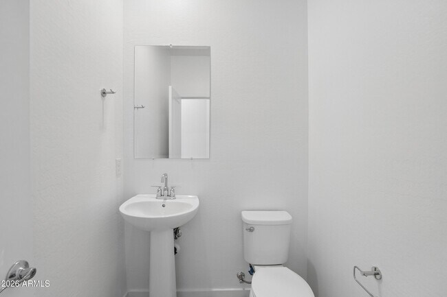 Building Photo - 25293 W Wayland Dr