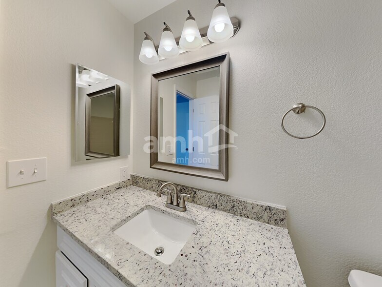 Building Photo - 6950 Abilene Ridge Trail