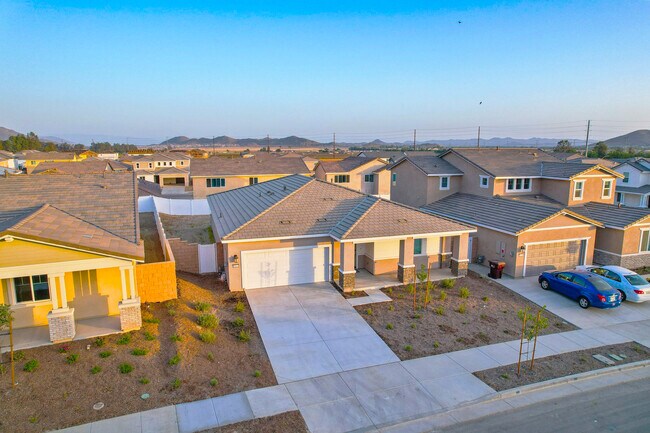 Building Photo - 30153 Truckee Cir