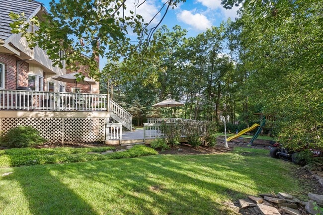 Building Photo - 9336 Falling Waters Dr W