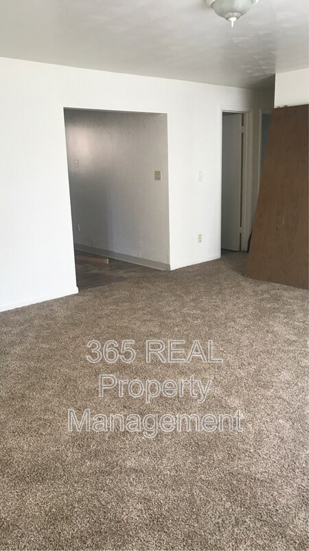 Building Photo - 1231 Pleasant Acres Dr