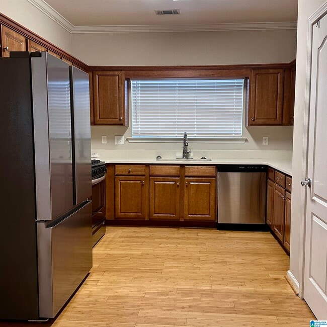 Building Photo - 5272 Promenade Dr