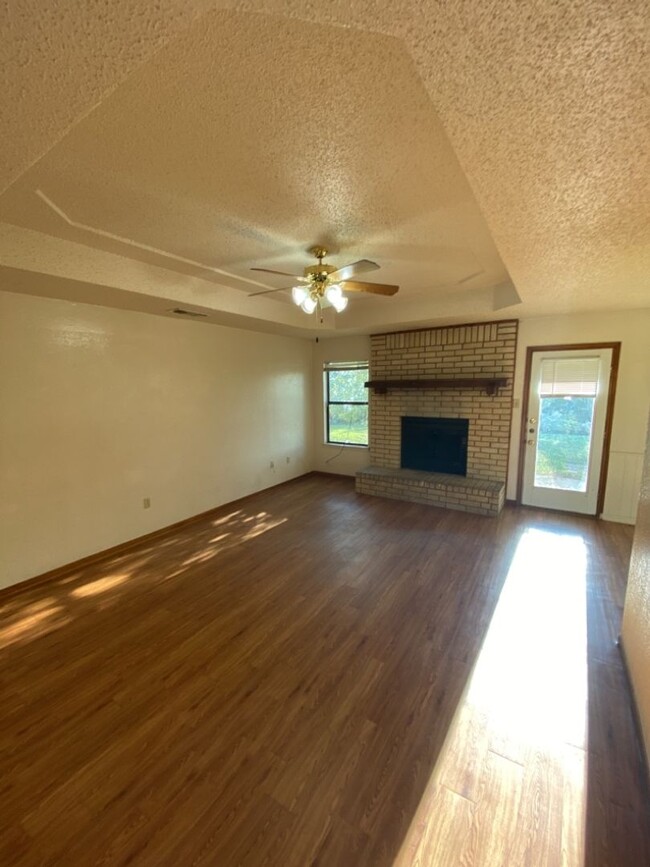 Building Photo - 3Bed/1.5Bath in Copperas Cove, TX