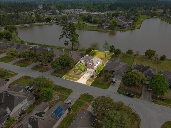 Primary Photo - 9219 E Lakeside Dr